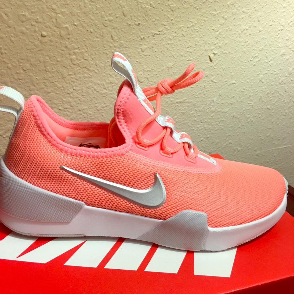 Nike Ashin Morden